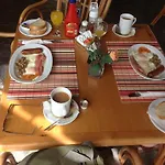 Hotel Perros 2*