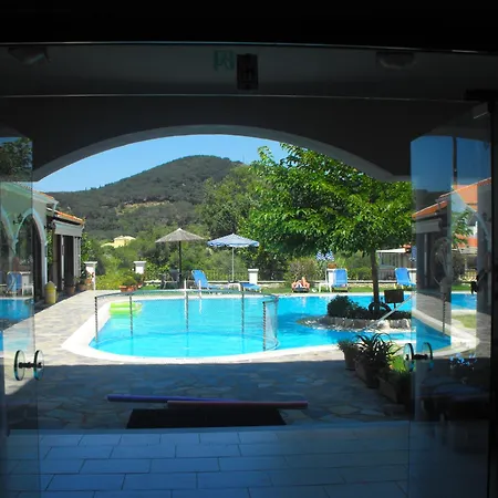 Perros 2* Agios Stefanos Avliotes (Corfu)