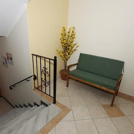 Perros 2* Agios Stefanos Avliotes (Corfu)