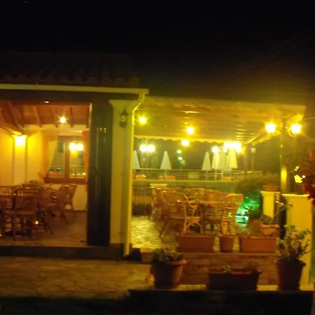 Perros Agios Stefanos Avliotes (Corfu)