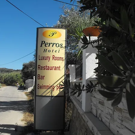 Perros Hotell Agios Stefanos Avliotes (Corfu)