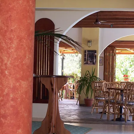 Perros 2* Agios Stefanos Avliotes (Corfu)