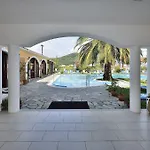 Perros Agios Stefanos Avliotes (Corfu)