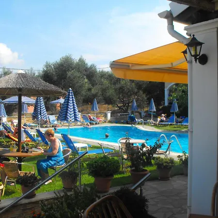 Perros 2* Agios Stefanos Avliotes (Corfu)