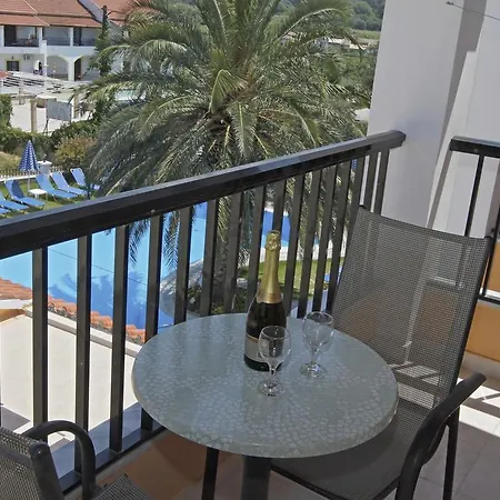 Perros Agios Stefanos Avliotes (Corfu)