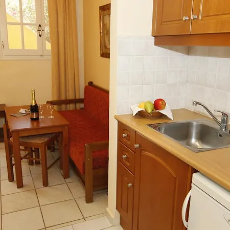 Perros Agios Stefanos Avliotes (Corfu)