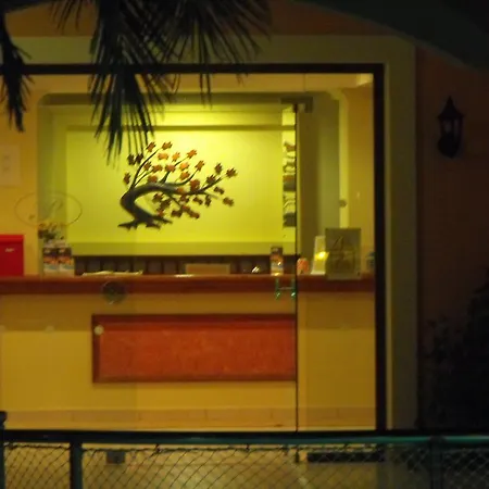 Hotel Perros