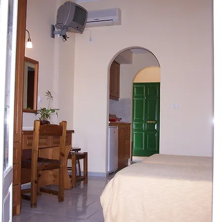 Perros 2* Agios Stefanos Avliotes (Corfu)