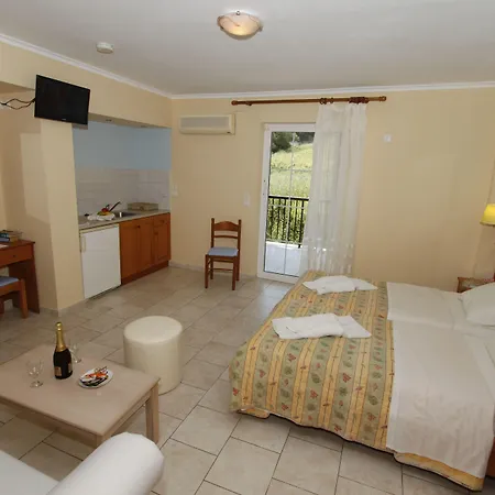 Perros 2* Agios Stefanos Avliotes (Corfu)