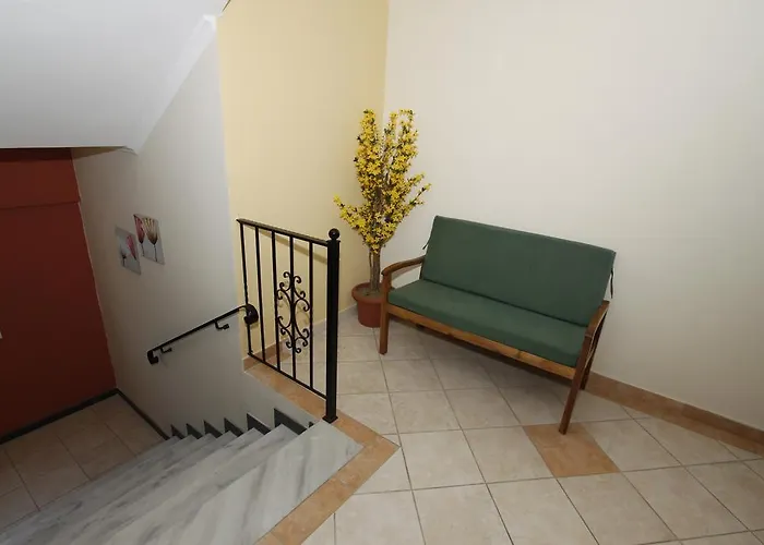 Perros 2* آغيوس ستيفانوس