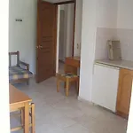 Hotel Perros 2*