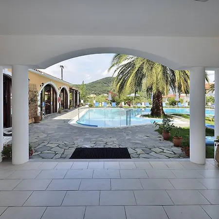 Perros Agios Stefanos Avliotes (Corfu)