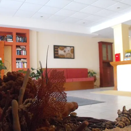 Perros Hotel Agios Stefanos Avliotes (Corfu)
